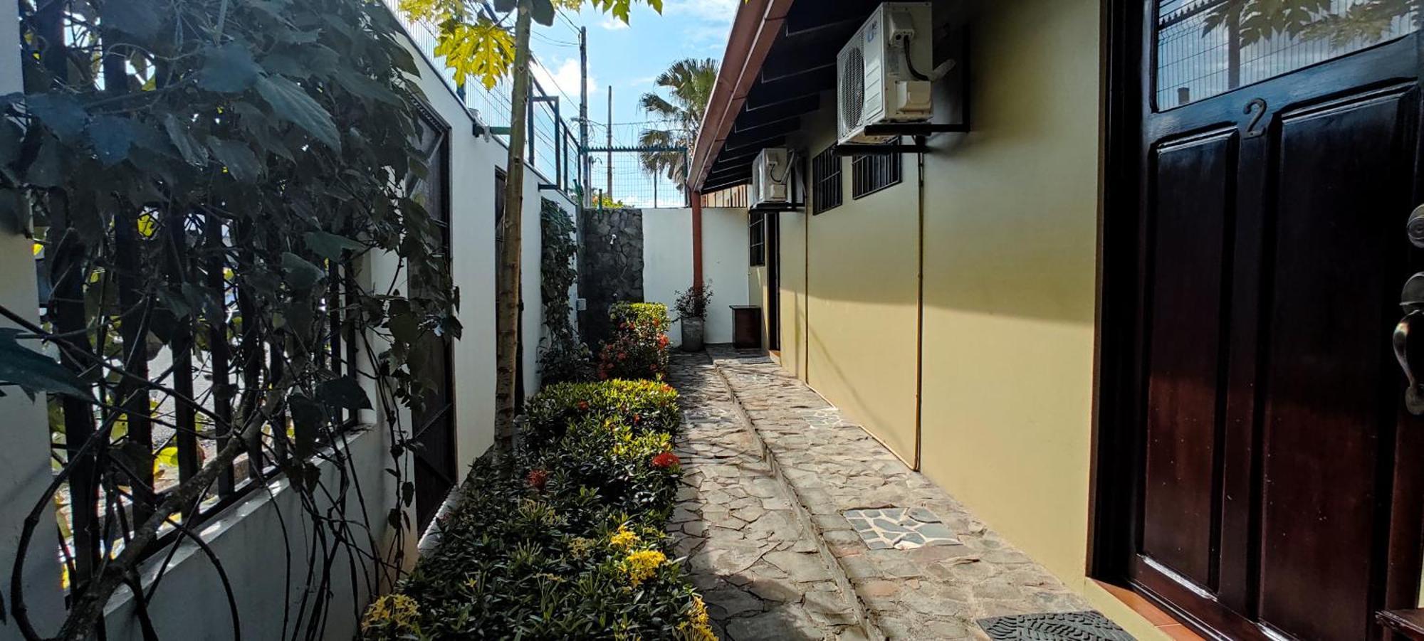 Casa Gris In Jaco Villa Exterior photo