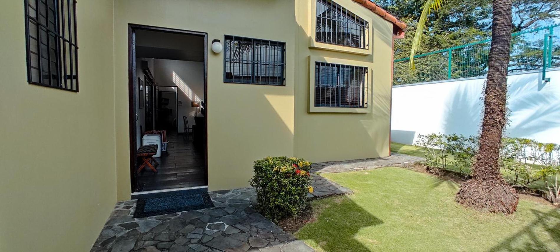 Casa Gris In Jaco Villa Exterior photo